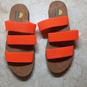 Maui Island Women’s Size 8 Peach Orange Elastic Strap Sandals Barely Worn Slides
